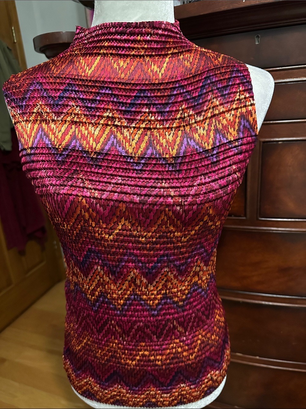 NICOLA Long-Sleeve Zigzag Knit Dress in Burgundy, Gold & Purple